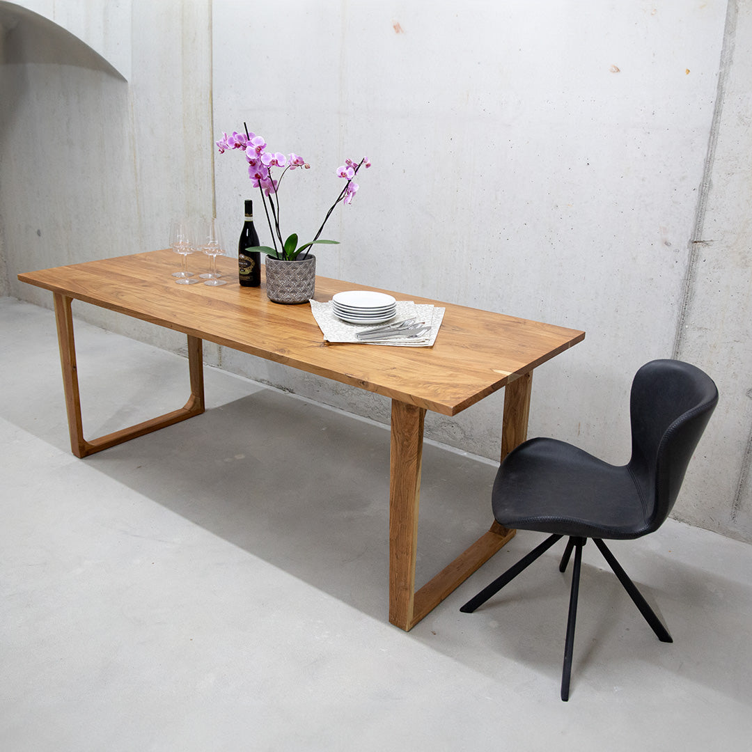 Table en bois d'acacia "La Table Woody 180"