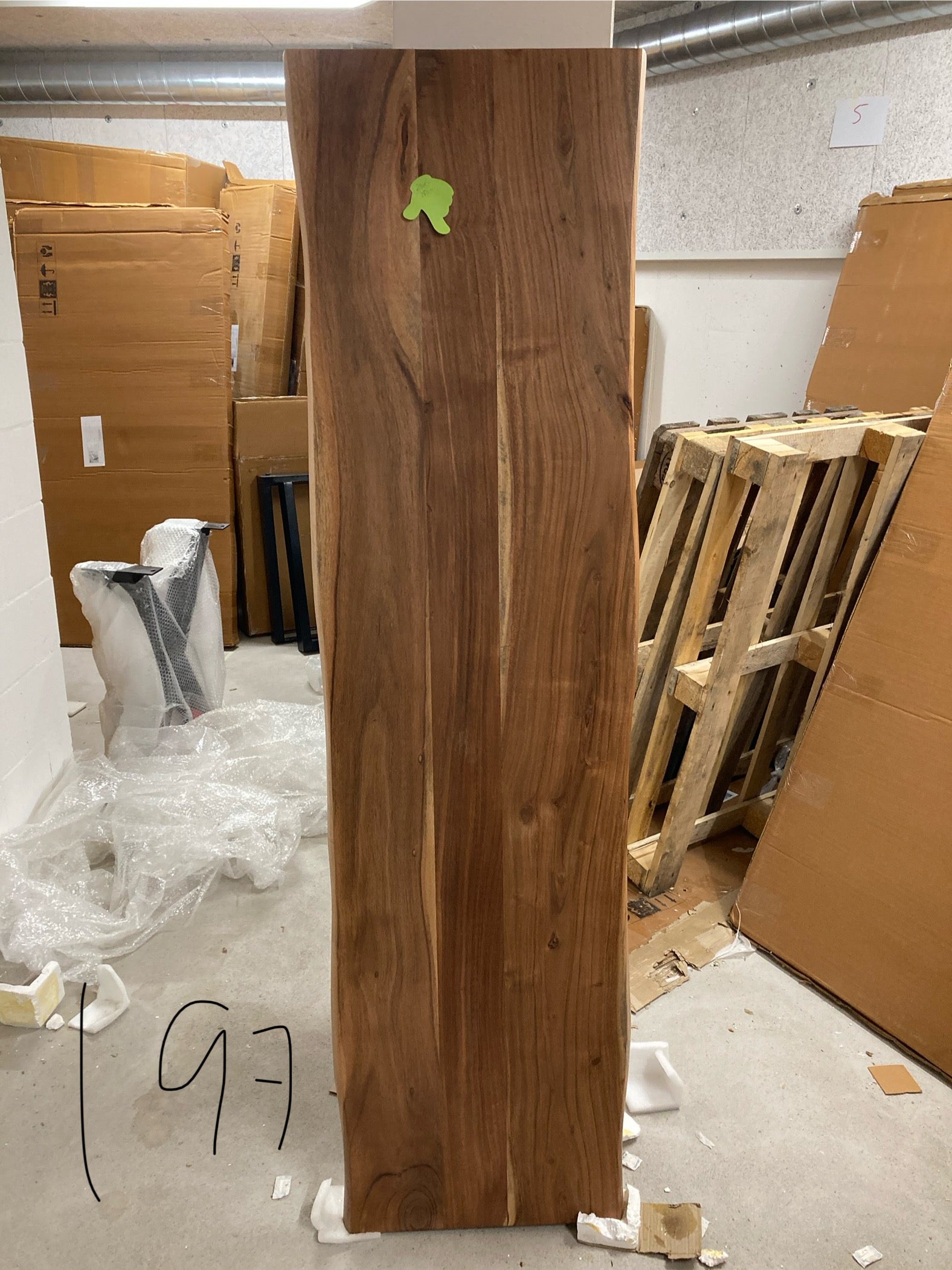 Banc en bois d'acacia avec bordure d'arbre 